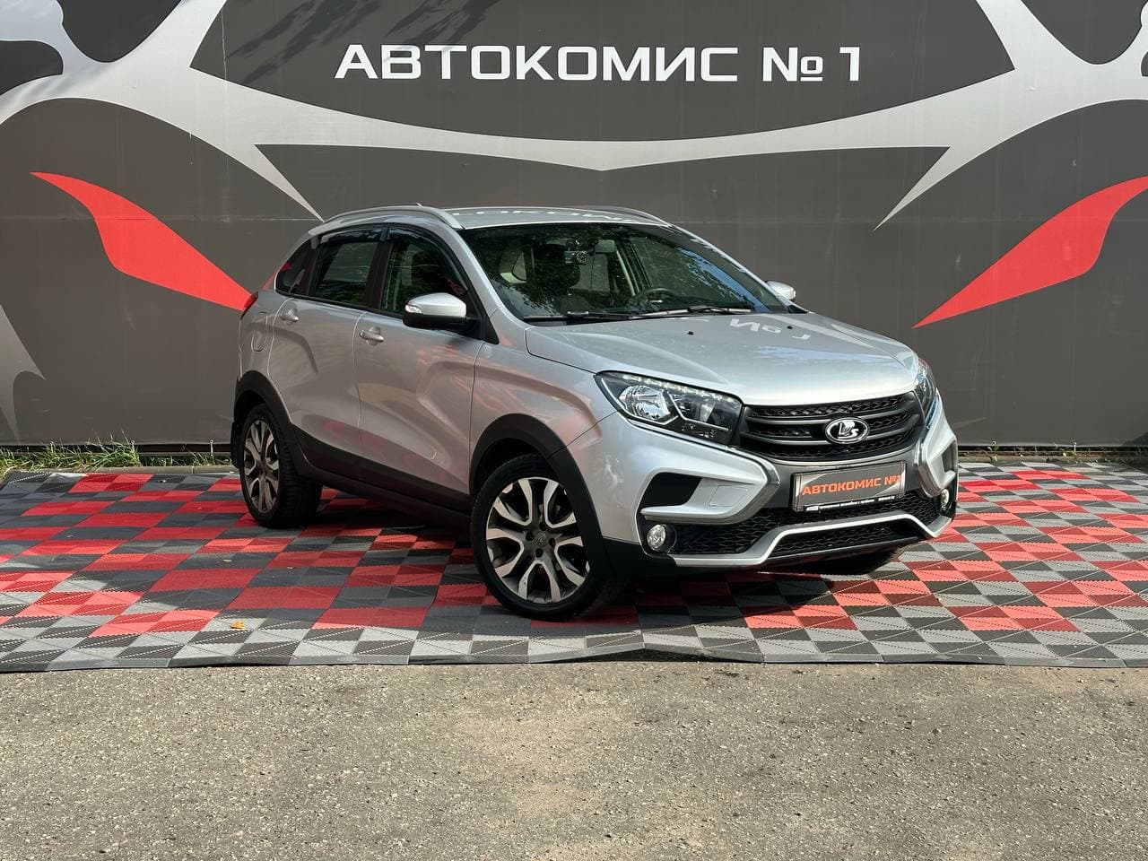 LADA XRAY Cross