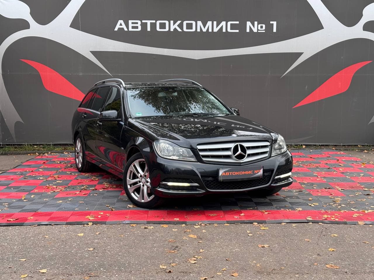 Mercedes-Benz C 180
