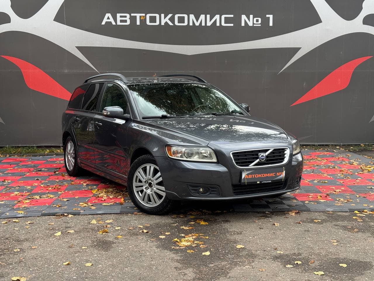 Volvo V50
