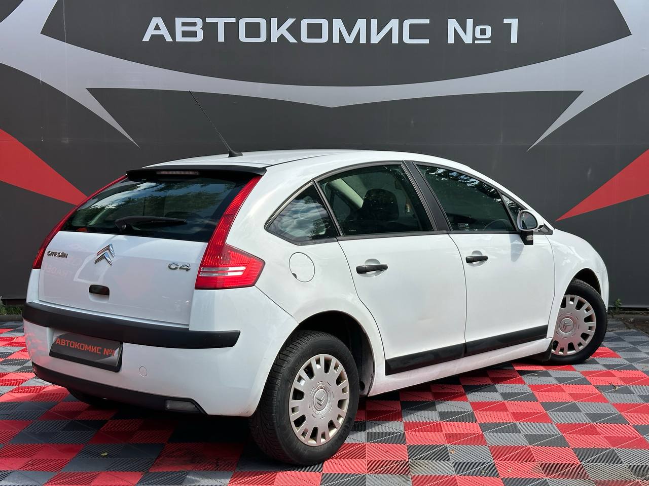  C4 I