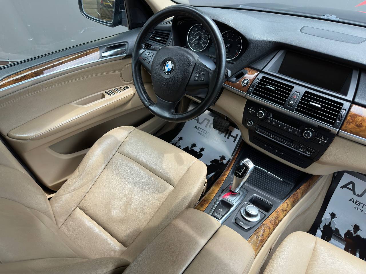  X5 E70