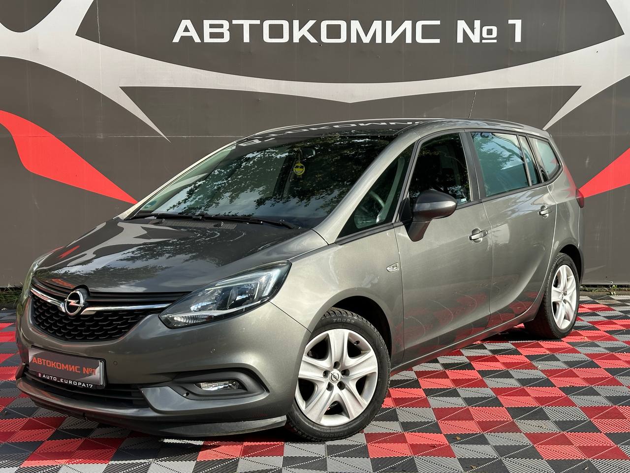  Zafira