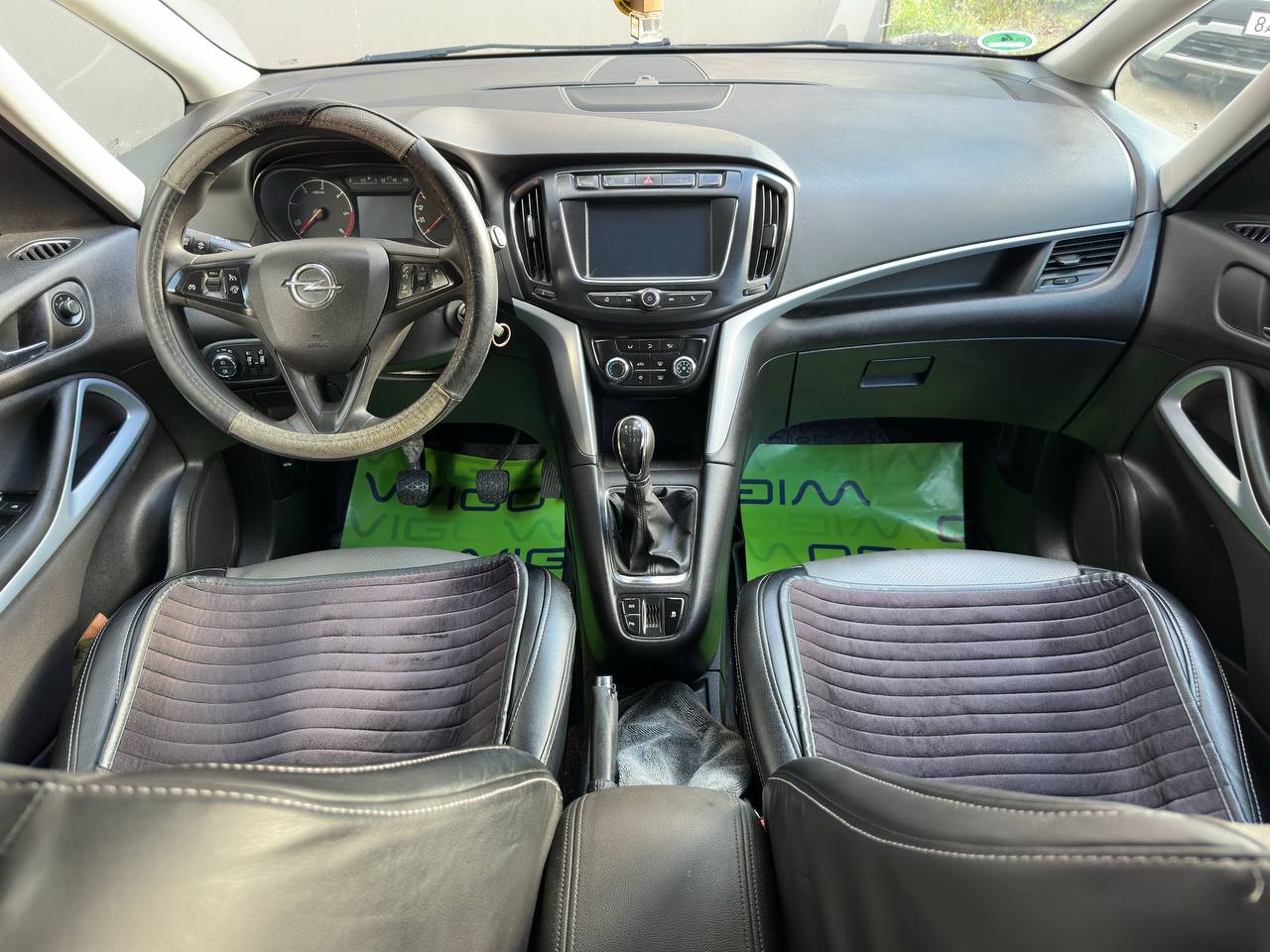  Zafira