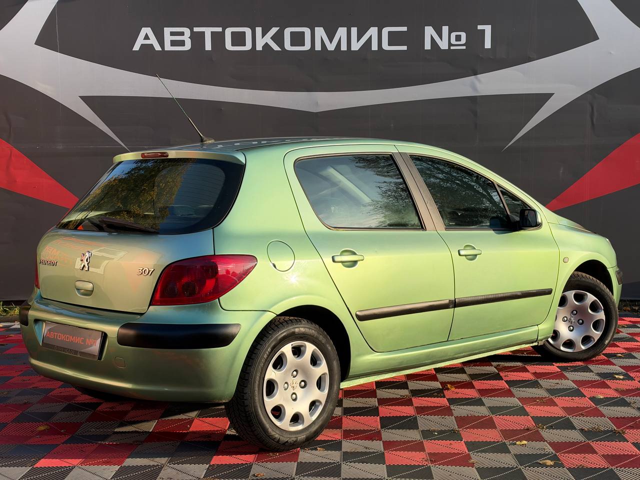  307