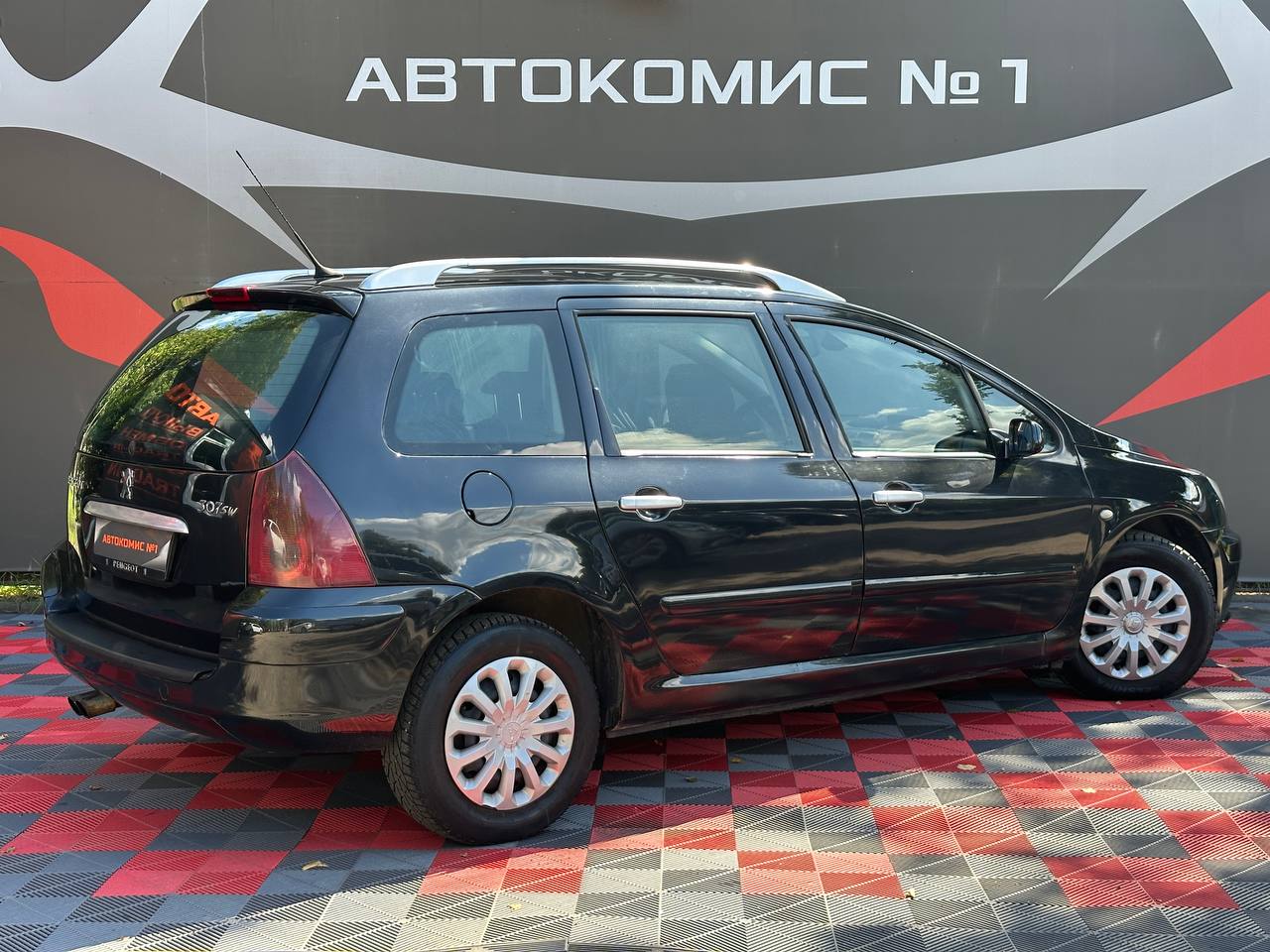  307