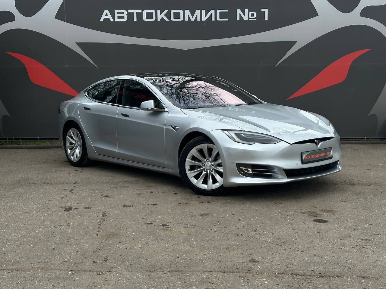  Model S I · Рестайлинг