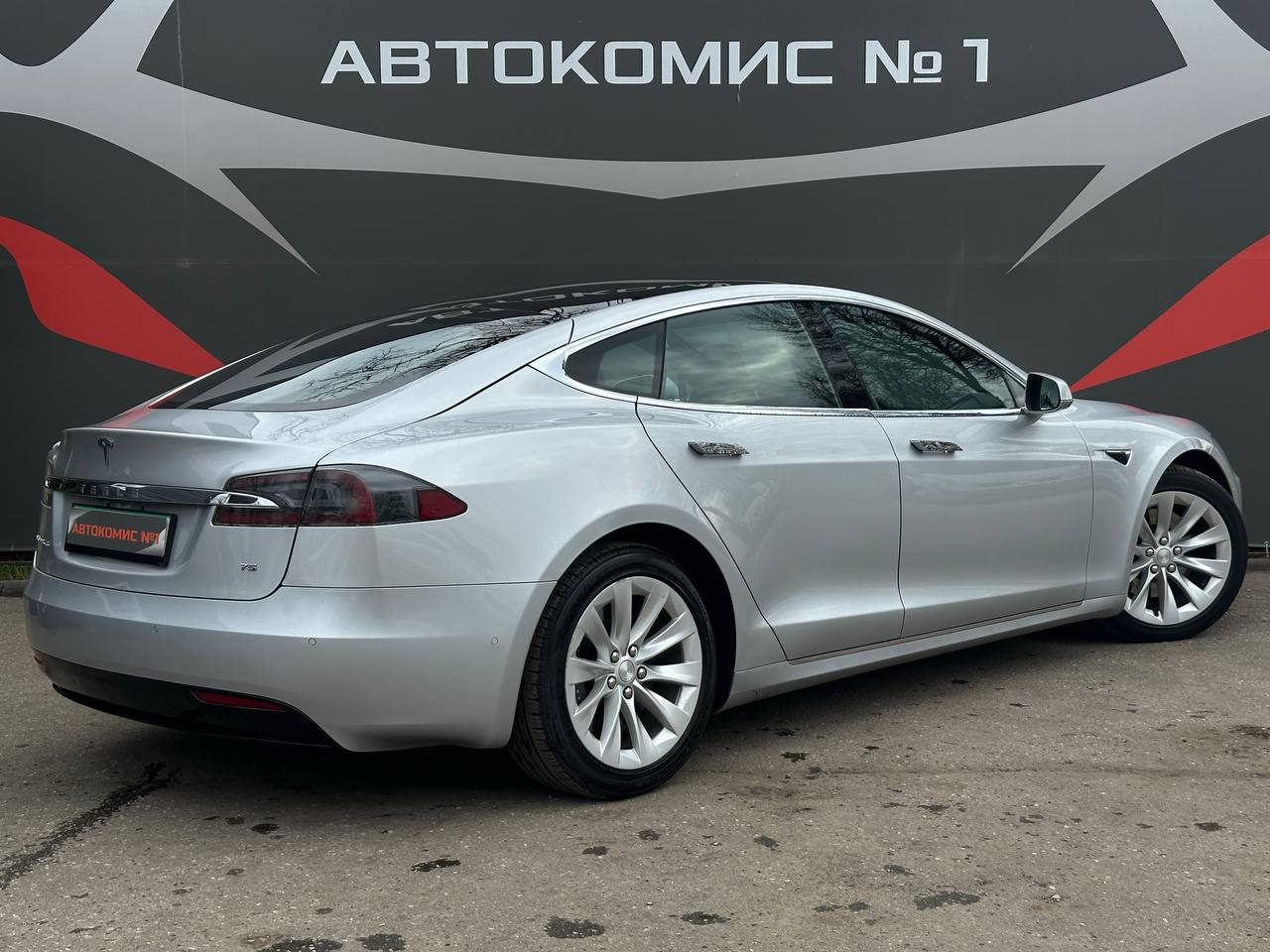  Model S I · Рестайлинг