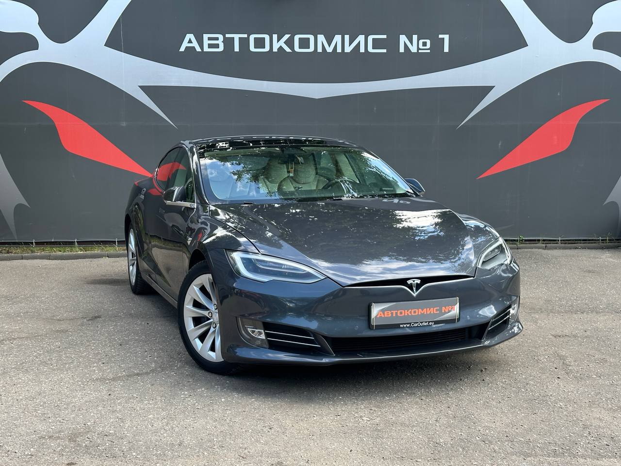  Model S I · Рестайлинг