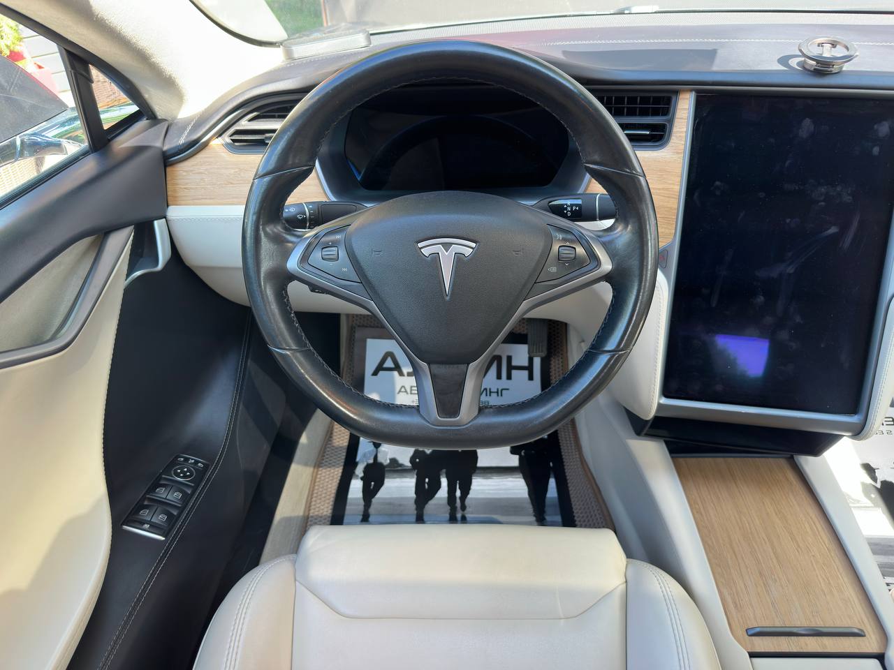  Model S I · Рестайлинг