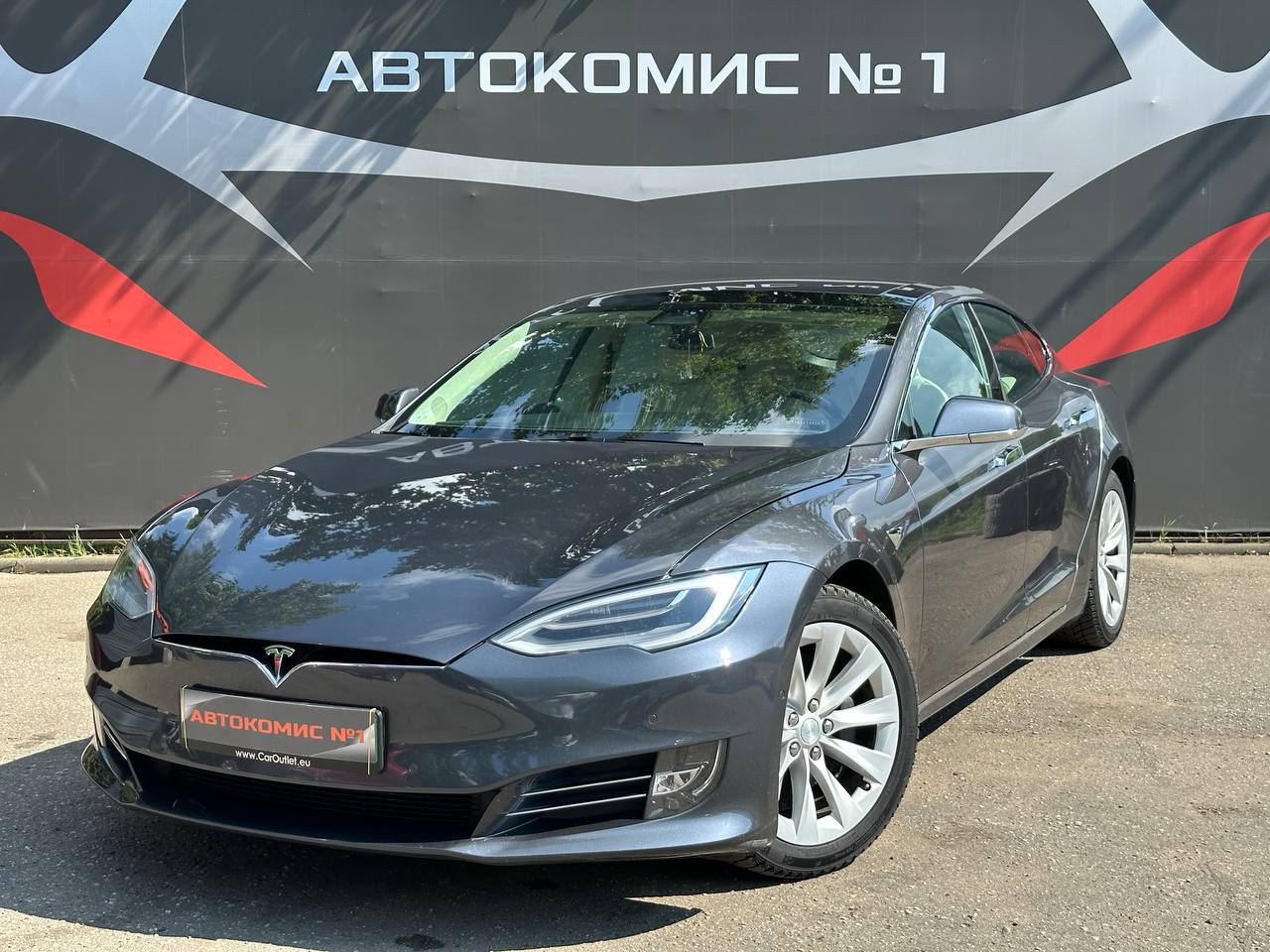  Model S I · Рестайлинг
