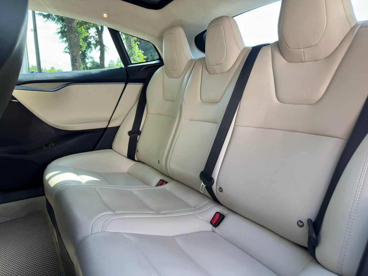  Model S I · Рестайлинг