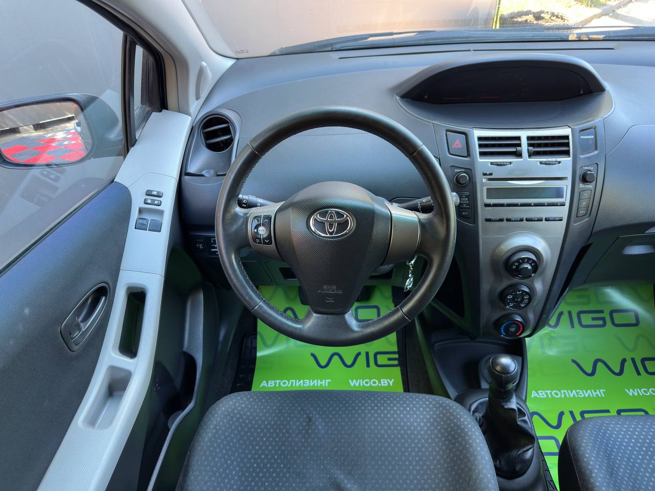  Yaris