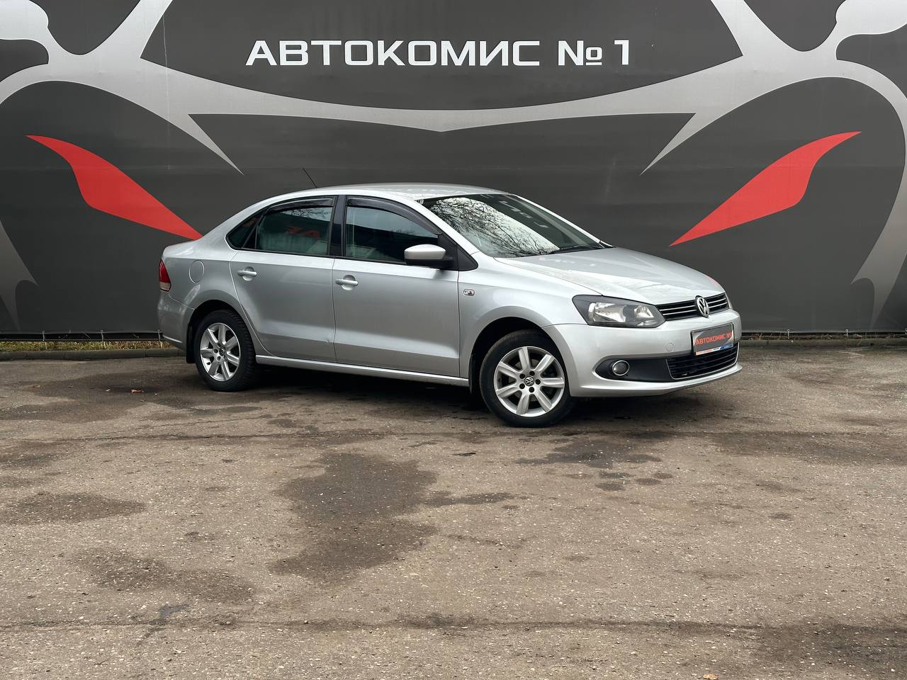 Volkswagen Polo Sedan I (2013)